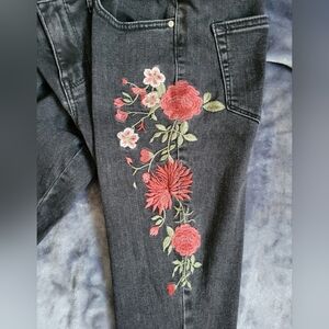 a.n.a Black Skinny Jeans with Floral Embroidery